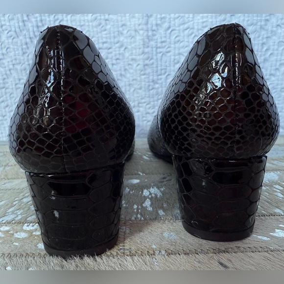 Stuart Weitzman Croc-Embossed Wedge Pumps – Brown | Women’s 8.5 - Picture 5 of 8